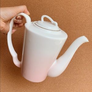 NEW Pretty in Pink Teapot